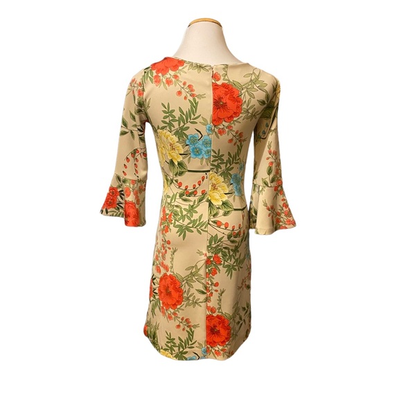 New York and Company Floral Dress with 3/4 Flutter Sleeve - Picture 4 of 8